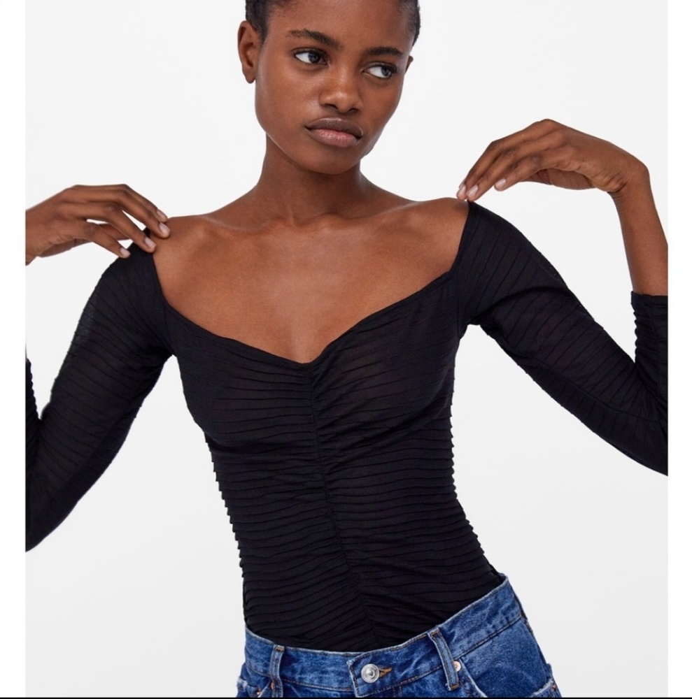 Zara top with pleats